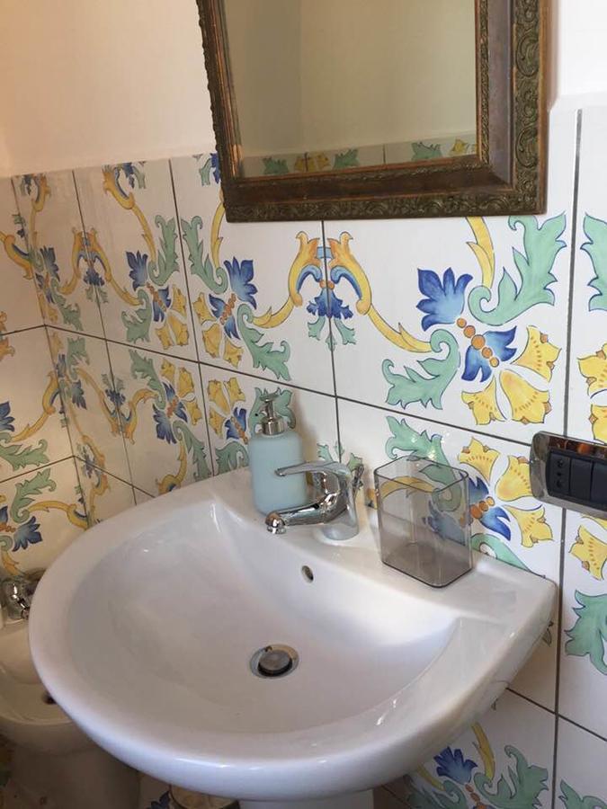 La Torre Di Ro Bed & Breakfast Naples Exterior photo